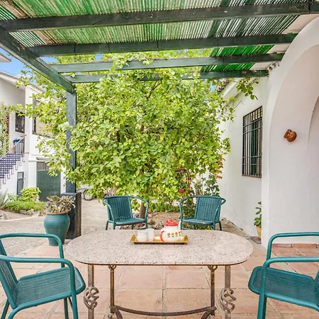-iponubahomes- Centrica Casa Con Jardin Y Chimenea Сasa de vacaciones Baena